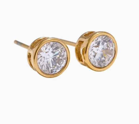 Millie Studs